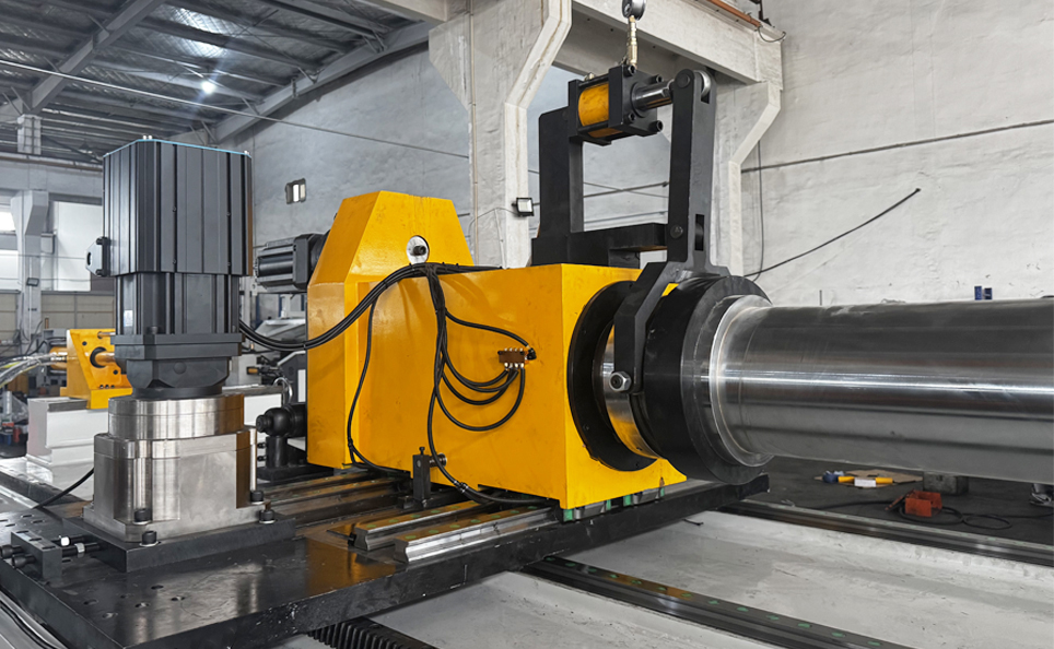 CNC L sorozatú teljesen automatikus csőhajlító gép szervo-hidraulikus vezérléssel