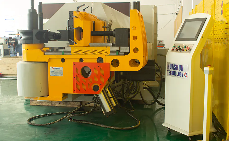 CNC M sorozatú teljesen automatikus többsugarú csőhajlító gép