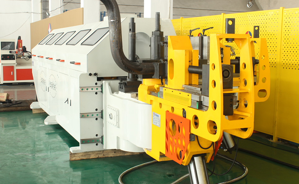 CNC M sorozatú teljesen automatikus többsugarú csőhajlító gép