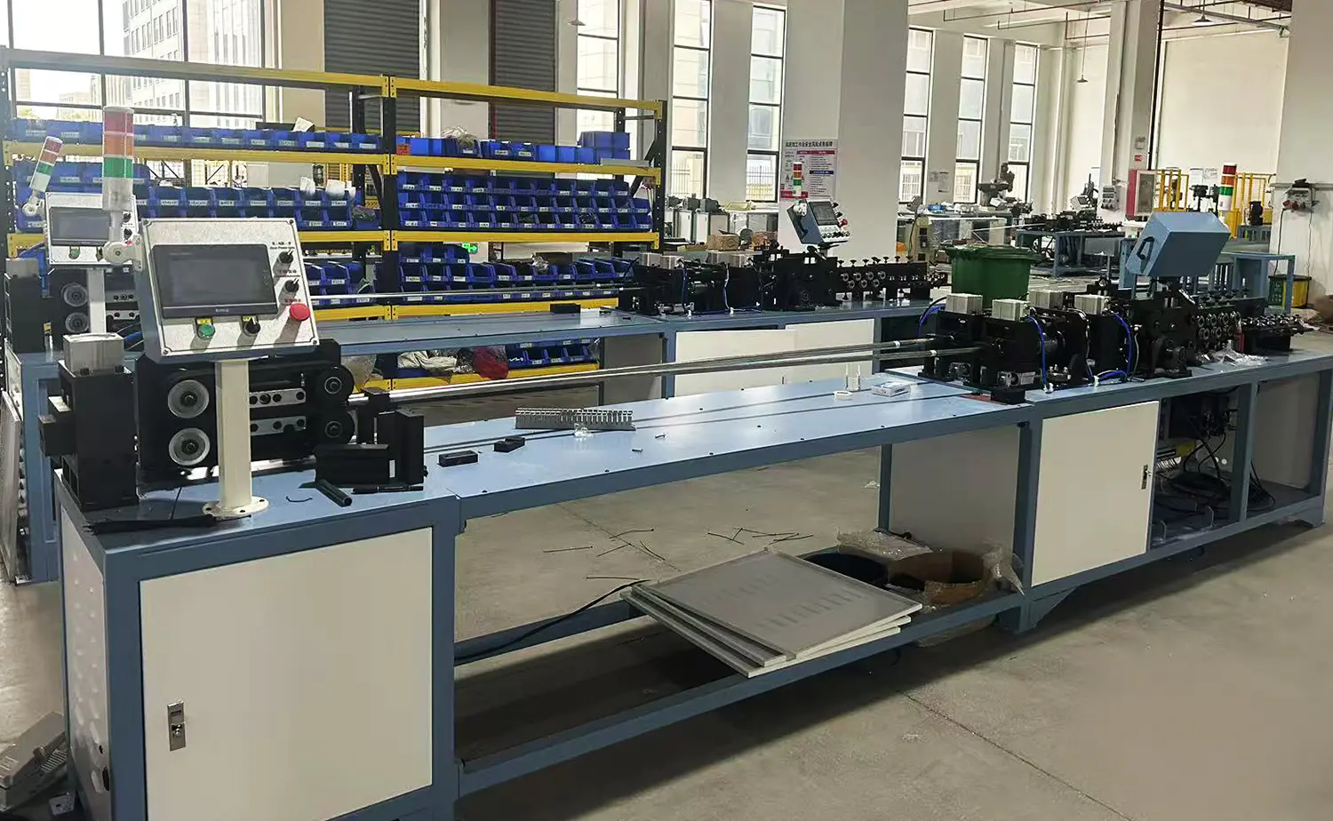 SB-20CNC sorozatú, teljesen automatikus szerpentinhajlító