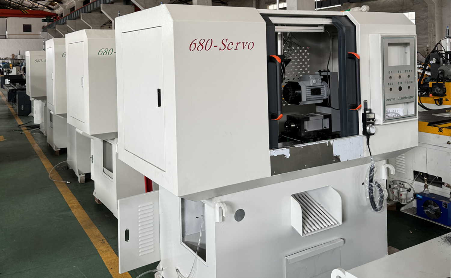 DEF680CNC sorozatú gyors sebességű szervo kétfejű csőletörés gép