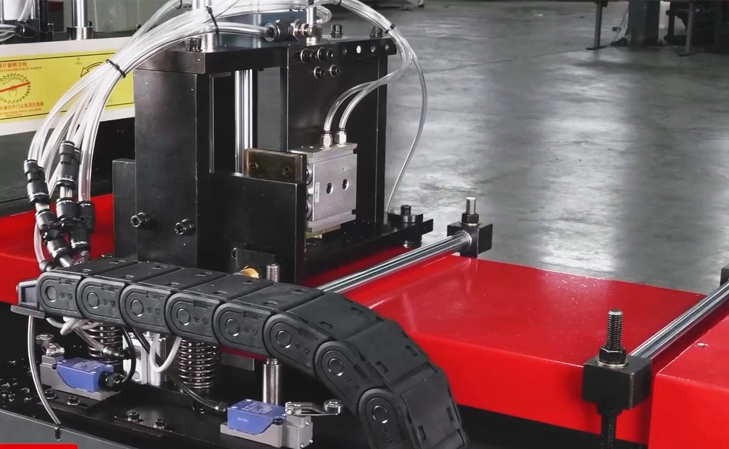 CNC455 sorozatú teljesen automatikus alumínium és réz vágógép
